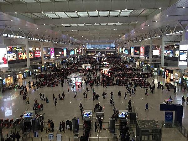 中国客流量最大三个火车站