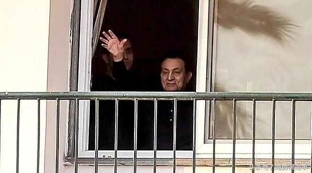 从无期徒刑到重获自由，埃及前总统穆巴拉克经历了什么？